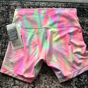 Lululemon Wunder Train Short 6”
